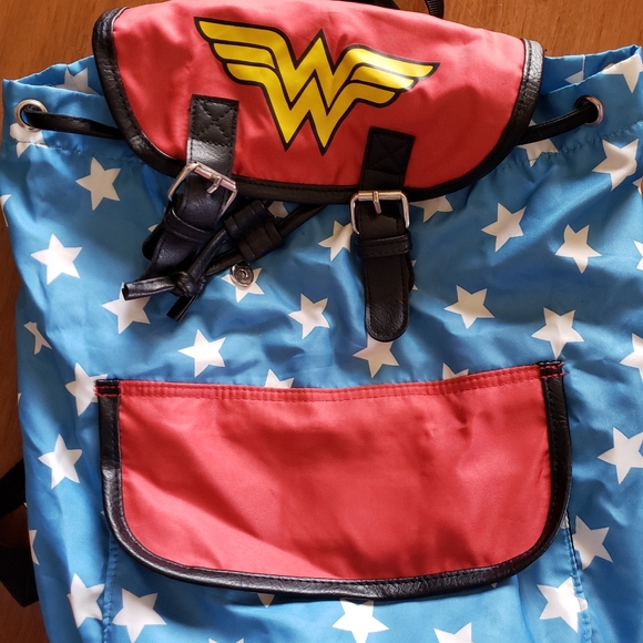 Wonder Woman Drawstring Backpack - Picture 2 of 13